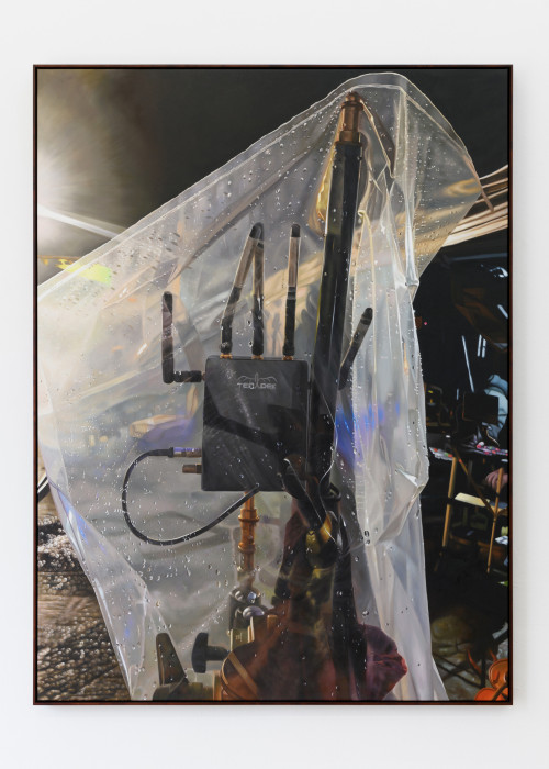 
     <i>High Five</i>, 
     2021<br />
     Oil on canvas, 
      200 x 150 cm<br />
     
