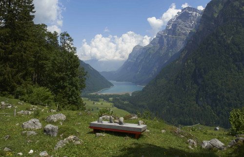 
      
     <br />
      
     <br />
     