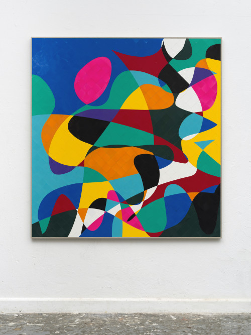
     <i>Ich sammle die Koordinaten auf Anfang geschaltet mein Atem (Anne)</i>, 
     2019<br />
     cut vinyl records on wood, 
      163 x 154 x 5 cm<br />
     