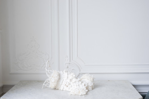 
     <i>Augure mathématique #1, B</i>, 
     2019<br />
     SLA 3D print, 
      40 x 50 x 25 cm<br />
     