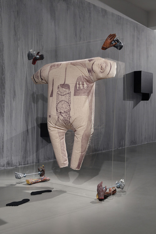 
     <i>Common Carrier Case (Präparat - Avatar)</i>, 
     2012<br />
     Digital print on cotton, wadding, plexi glasss, epoxy, 
      177,4 x 153 x 51 cm<br />
     GAK – Gesellschaft für Aktuelle Kunst, Bremen, Germany, 2012. Photo: Tobias Hügel