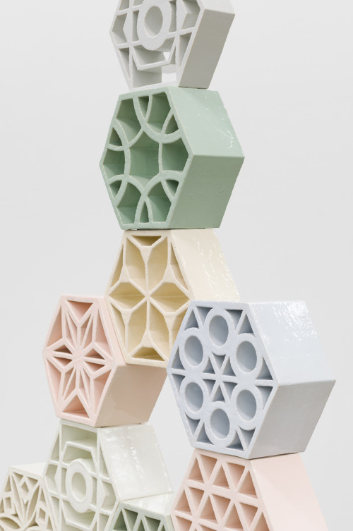 <i>Jali Arrow 2</i>,
2018<br />
glazed ceramic, powder coated steel,
<br />
detail