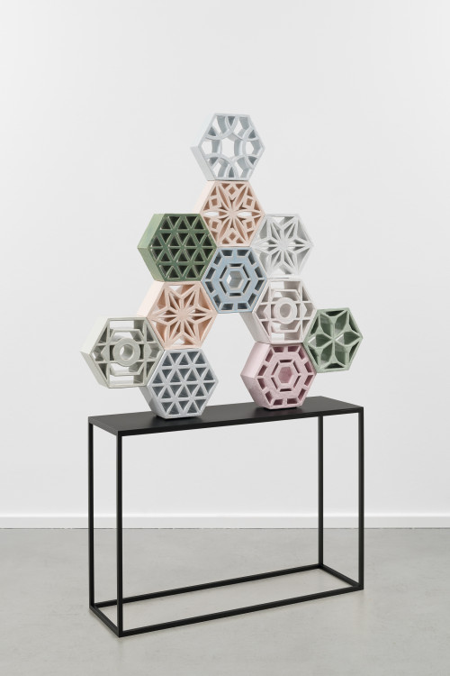 <i>Jali Tree 1</i>,
2018<br />
glazed ceramic, powder coated steel,
113 x 113 x 15 cm<br />
alterate view