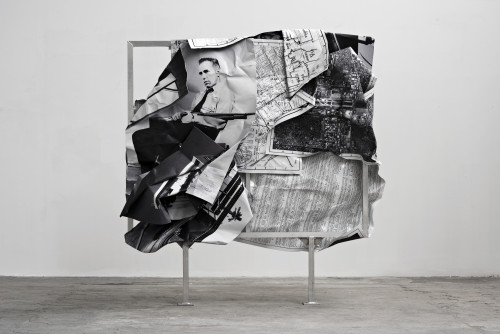 
     <i>b/w-L.A.</i>, 
     2014<br />
      
     <br />
     back