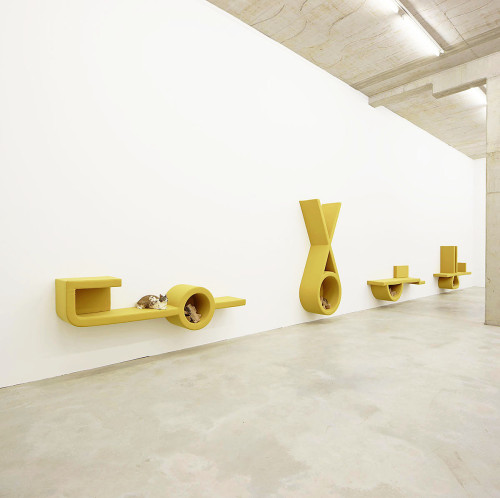 
     <i>intercom</i>, 
     <br />
      
     <br />
     Installation view, Philara / Düsseldorf, Germany, 2017