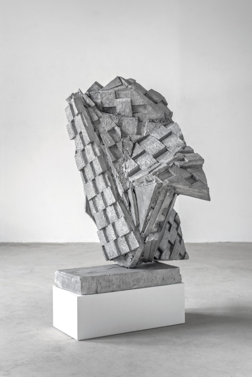 <i>Berliner Kindheit</i>, 2020<br />aluminum cast, 130 x 100 x 115 cm<br />