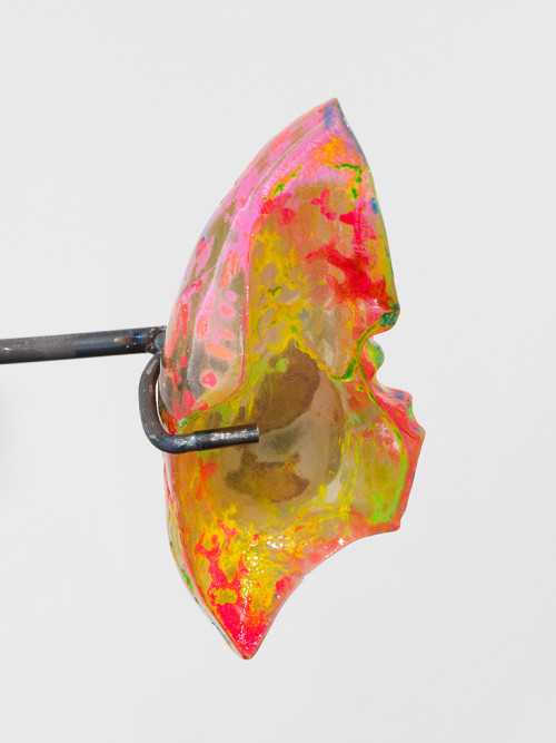 <i>Half Lung (fossil / toxic geo)</i>, 2018<br />polychrome jesper, pigments, resin, 21 x 10.5 x 6.5 cm<br />