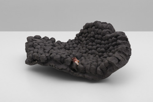 <i>intimacy with mortals 5</i>, 2022<br />Ceramics, black grog and minerals, 16 x 38 x 34 cm<br />