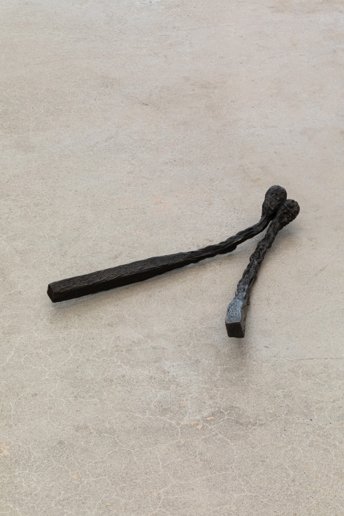 <i>The Kiss 1</i>, 2021<br />Bronze, 50 x 40 x 25 cm<br />Edition of 3